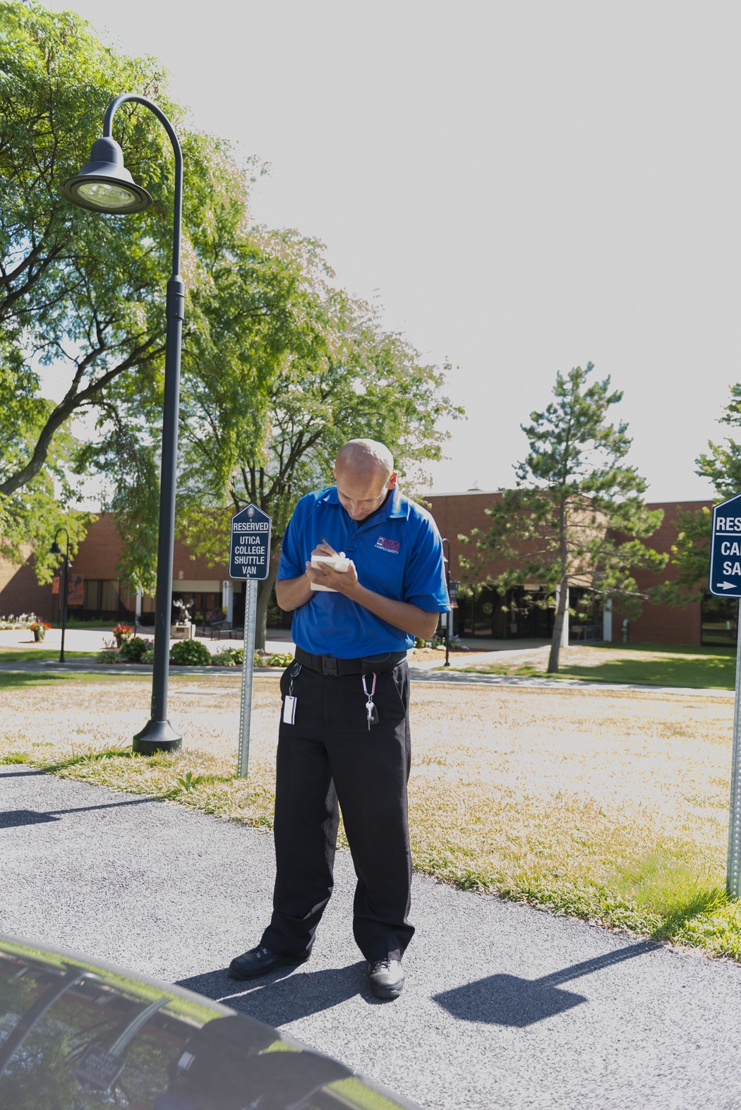officer writing a ticket
