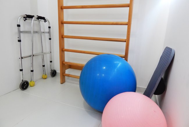 physical therapy equipment generic