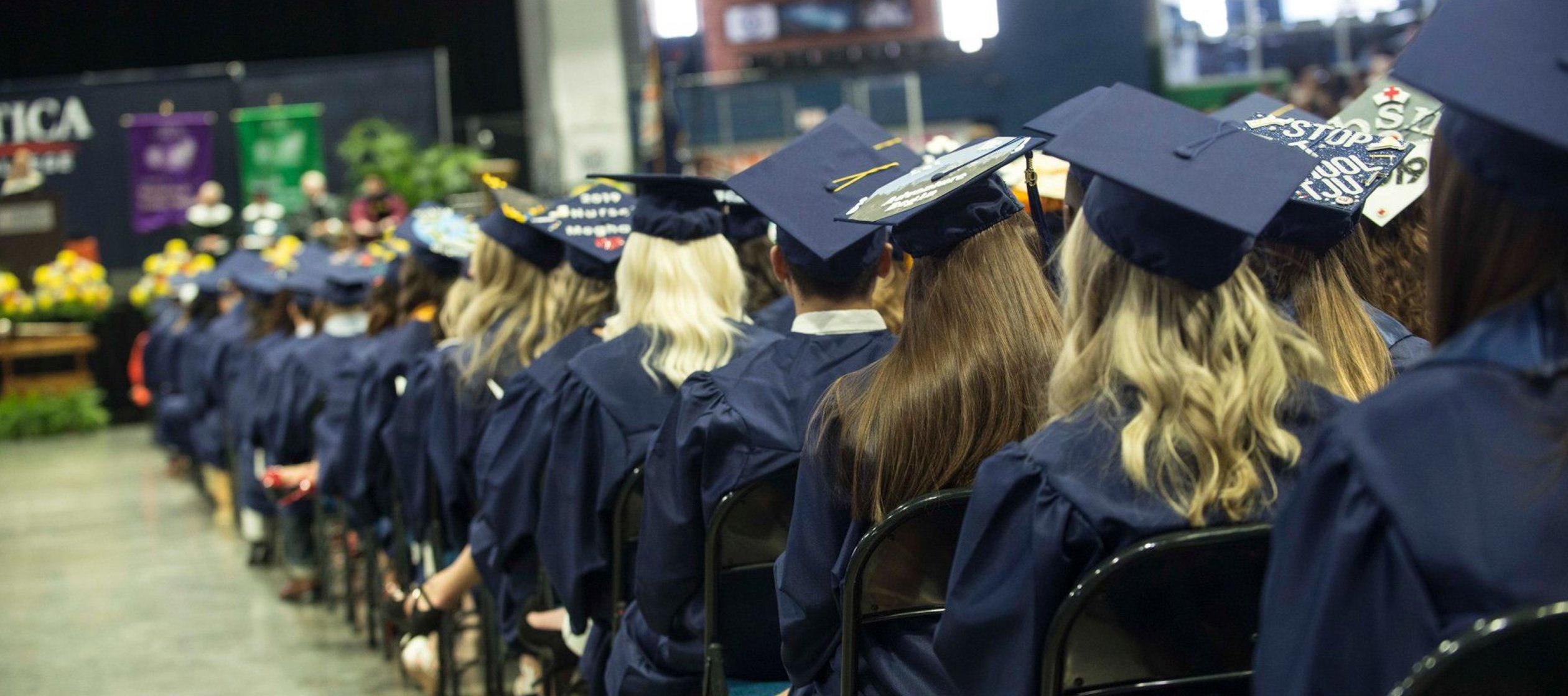 dresses for college graduation ceremony