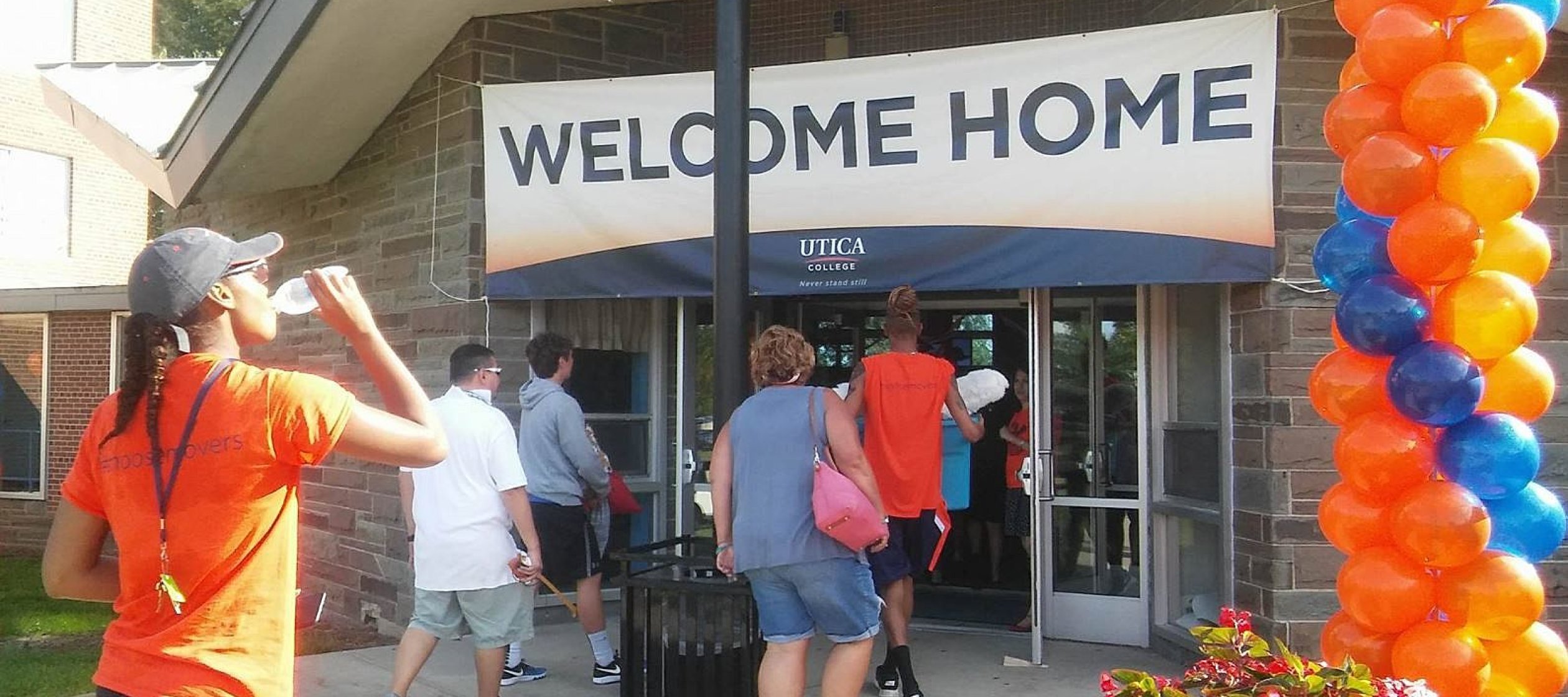 Move In Day Header
