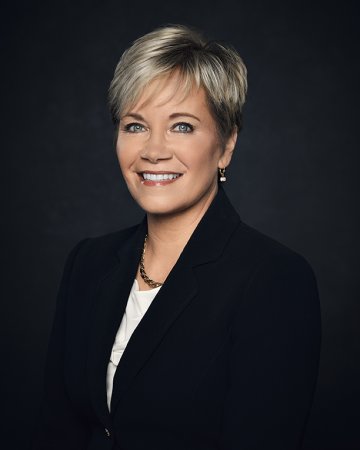 Dr. Laura Casamento