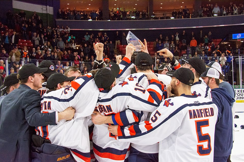 Pioneer Men's Hockey