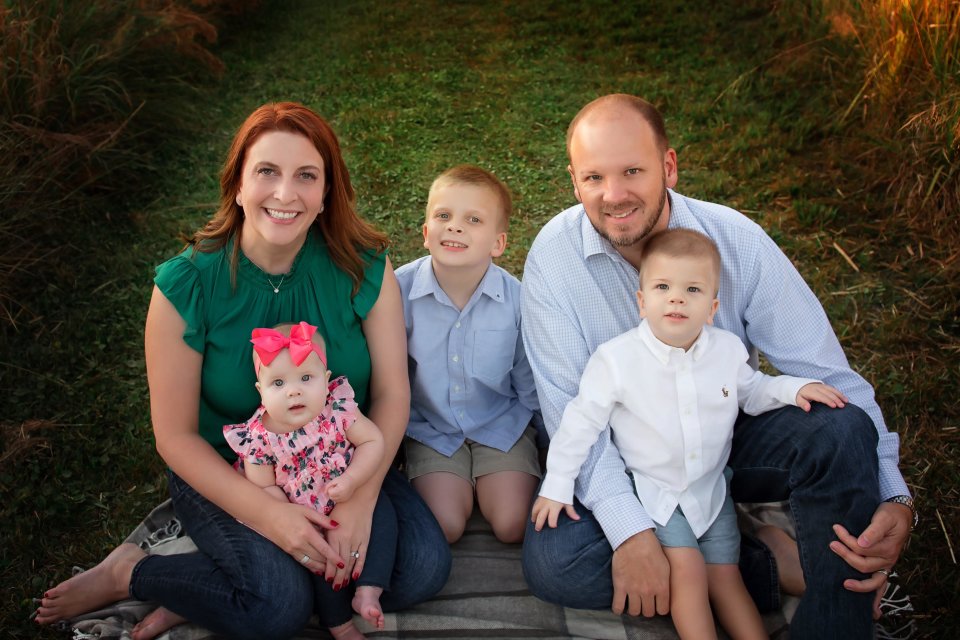 AJ Fus '04 and family