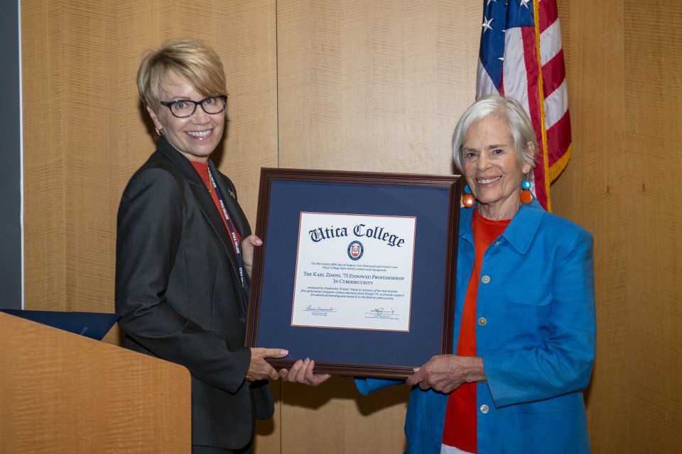 Fritzie Paine and President Casamento 